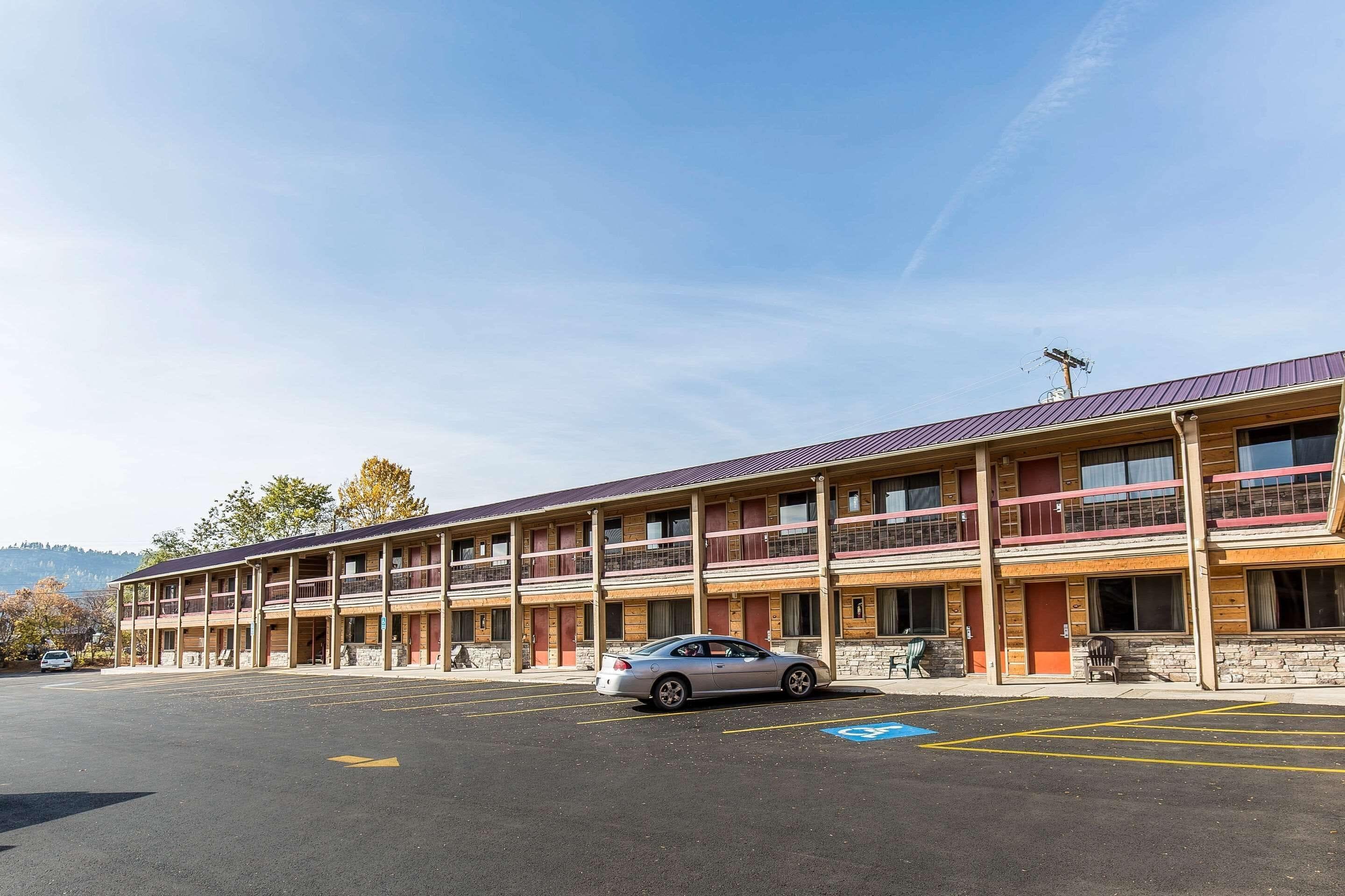 5 Budget Hotels Near Kalispell Lakers Field Worth Booking