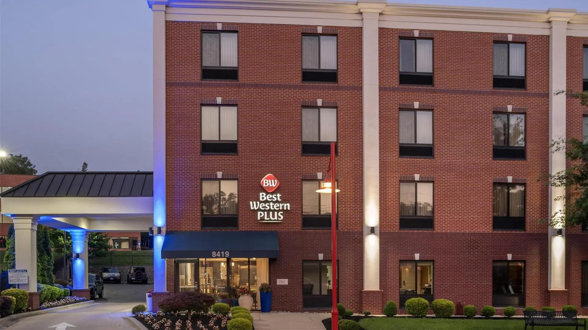 8 Business Hotels Near College Park Aviation Museum Worth Booking