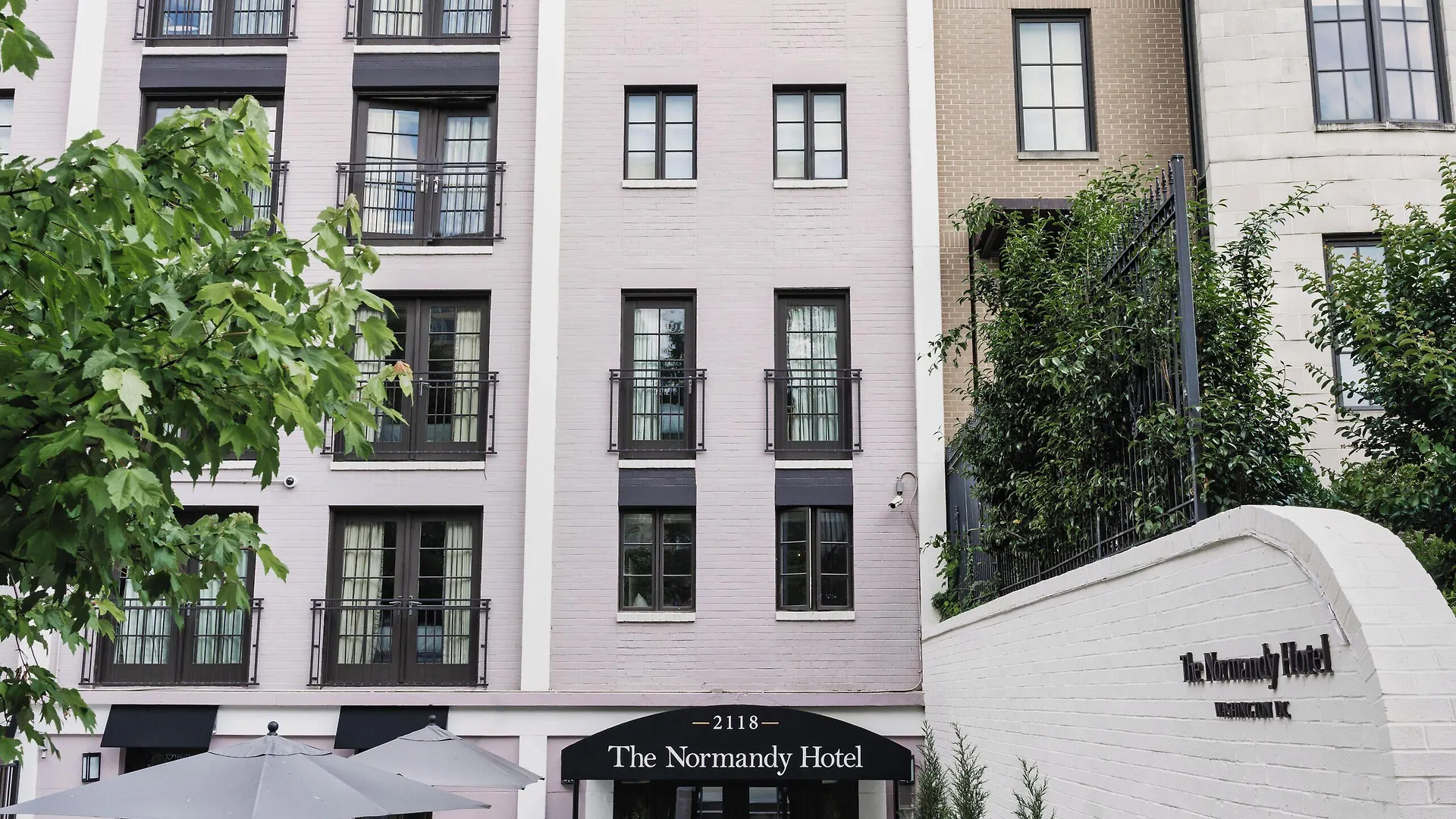 Staying In Northwest DC: 8 Three-Star Hotels Compared
