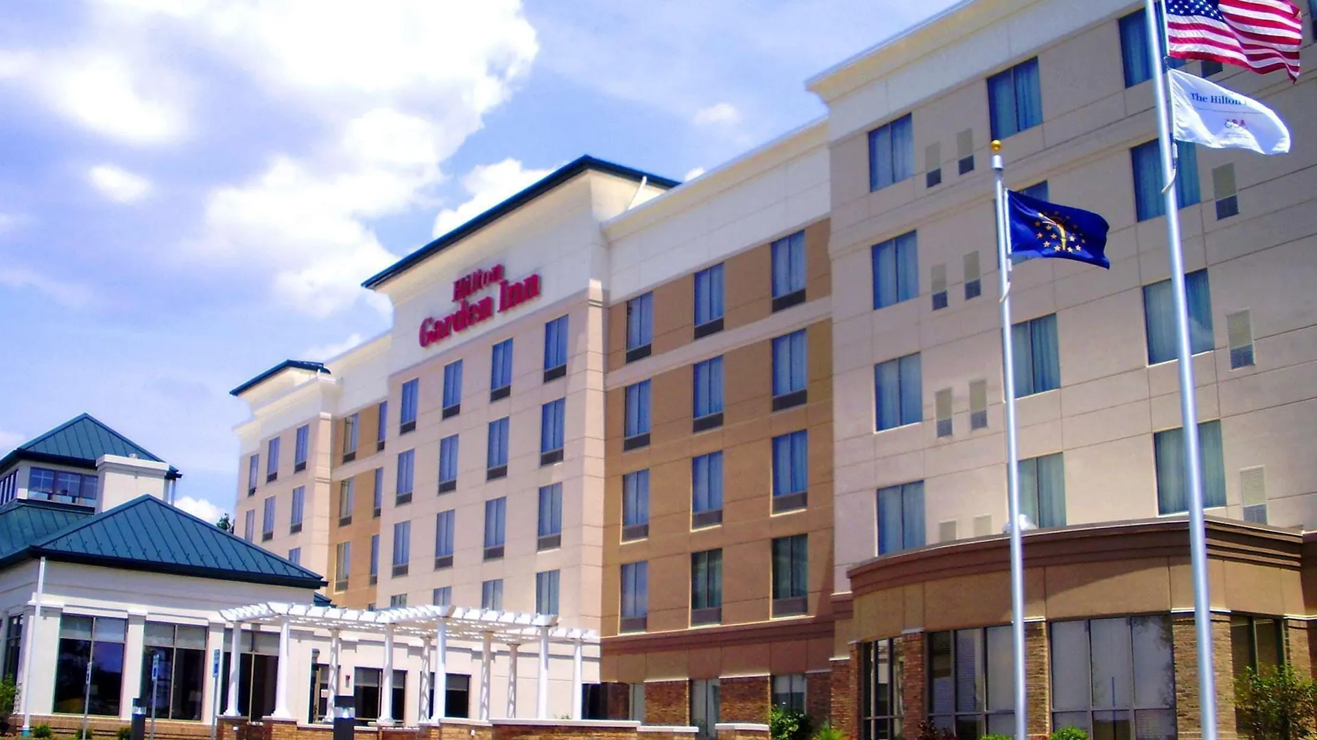 4 Three-Star Hotels Near Sarah T. Bolton Park Worth Booking