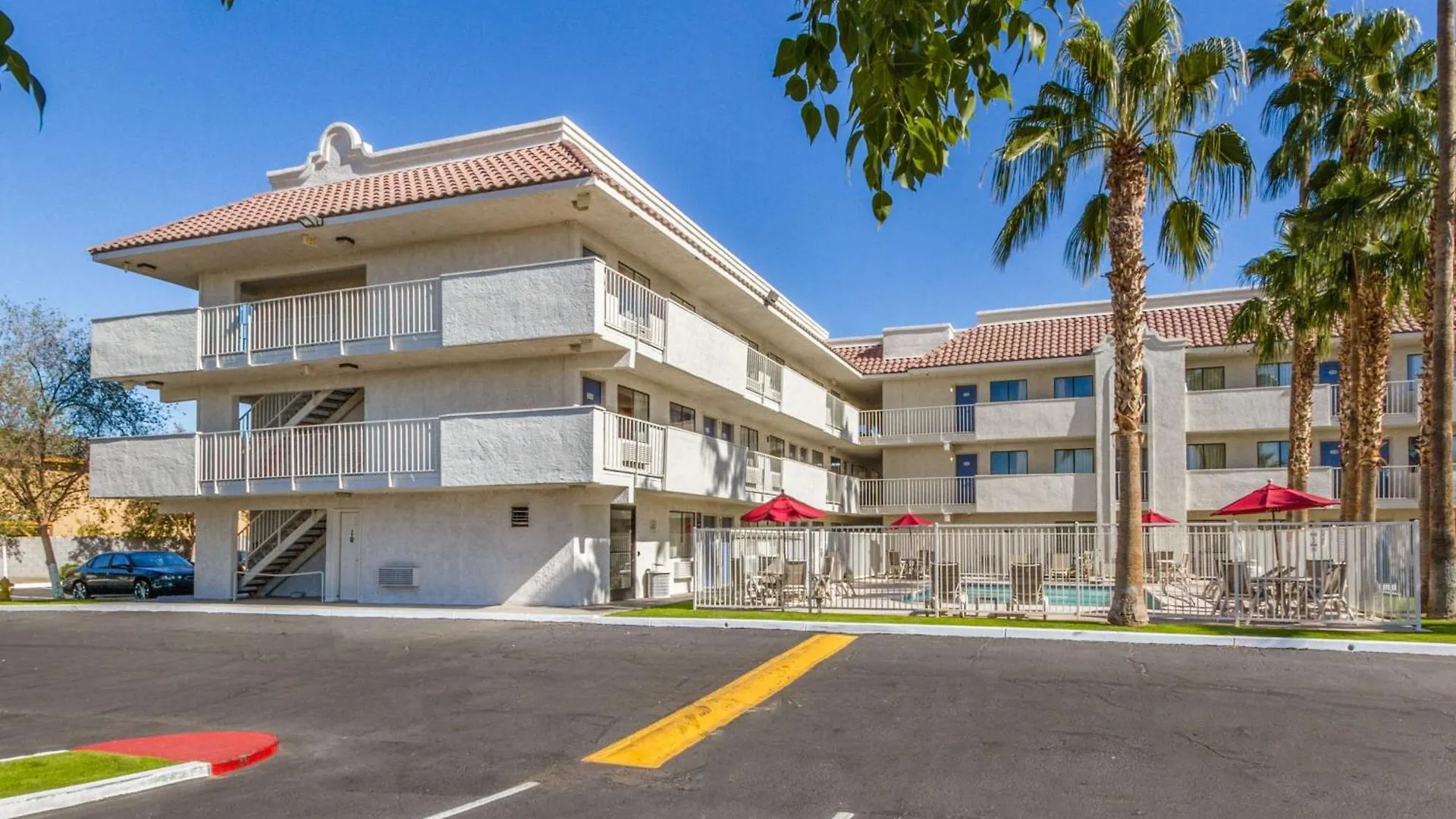5 Phoenix Hotels That Cover Every Budget and District