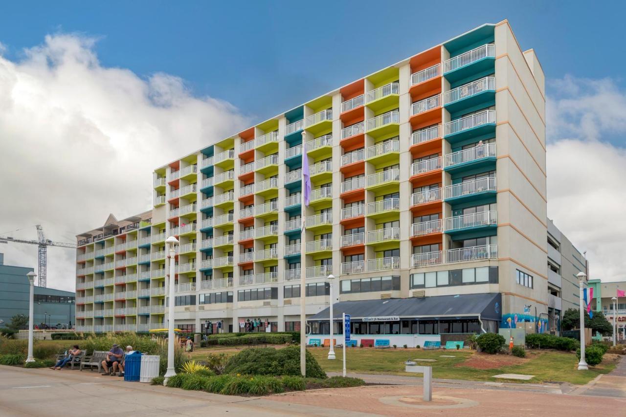 4 Beach Hotels Near Old Cape Henry Lighthouse That Stand Out