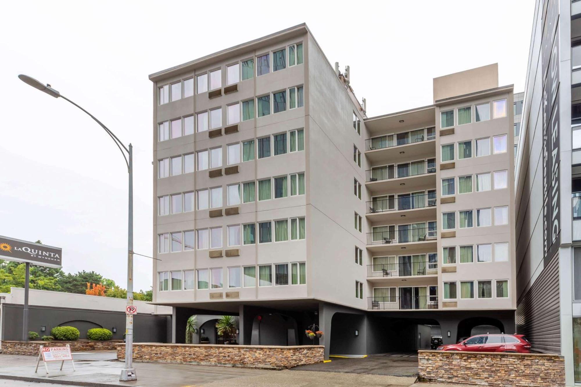 Where to Stay for Work: 6 Business Hotels in South Lake Union