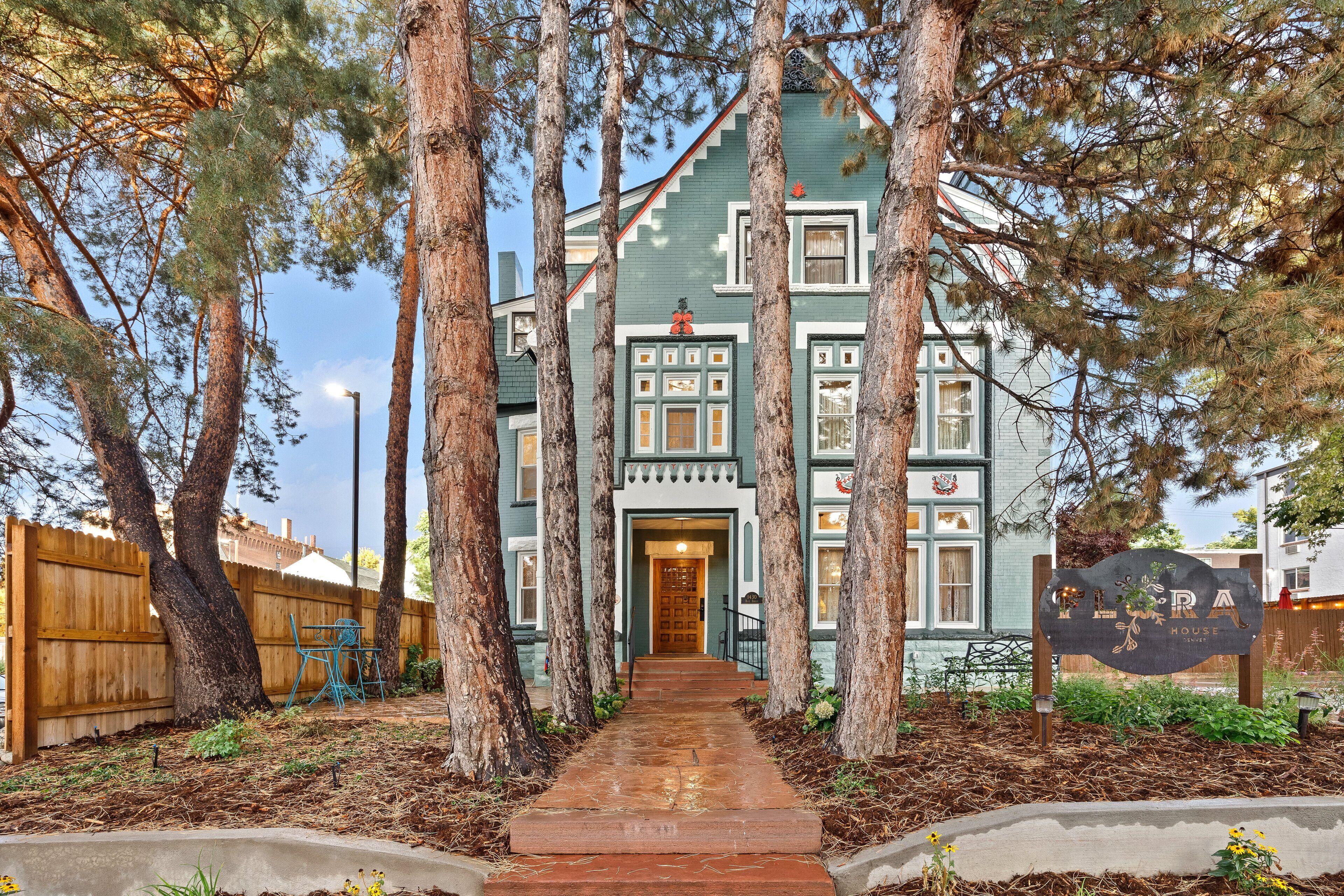 5 Central Denver Hotels Close to Arts Communications Inc