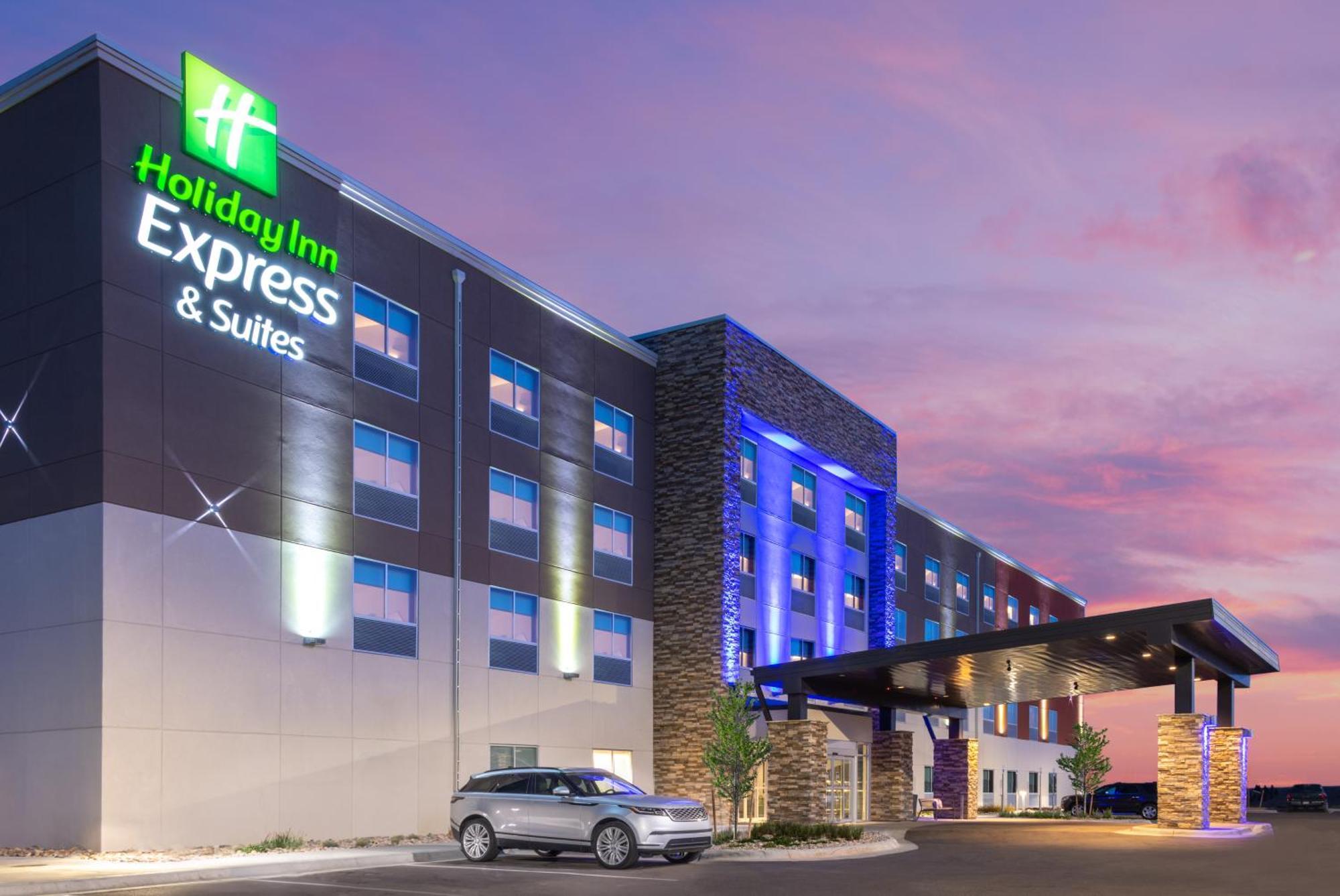 15 Smart Business Hotels Near Colorado College Worth Booking