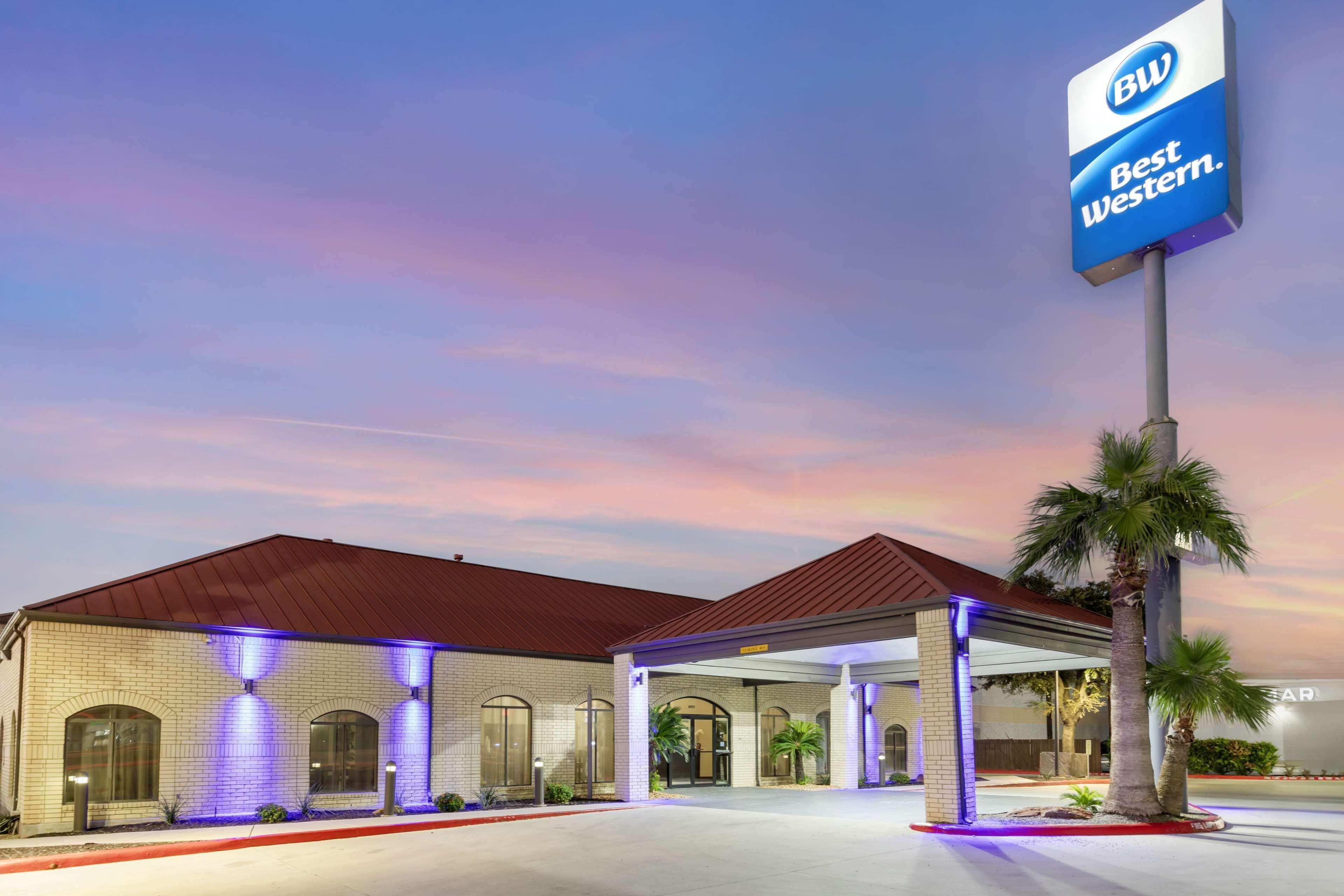 8 Top-Rated 3-Star Hotels In West San Antonio