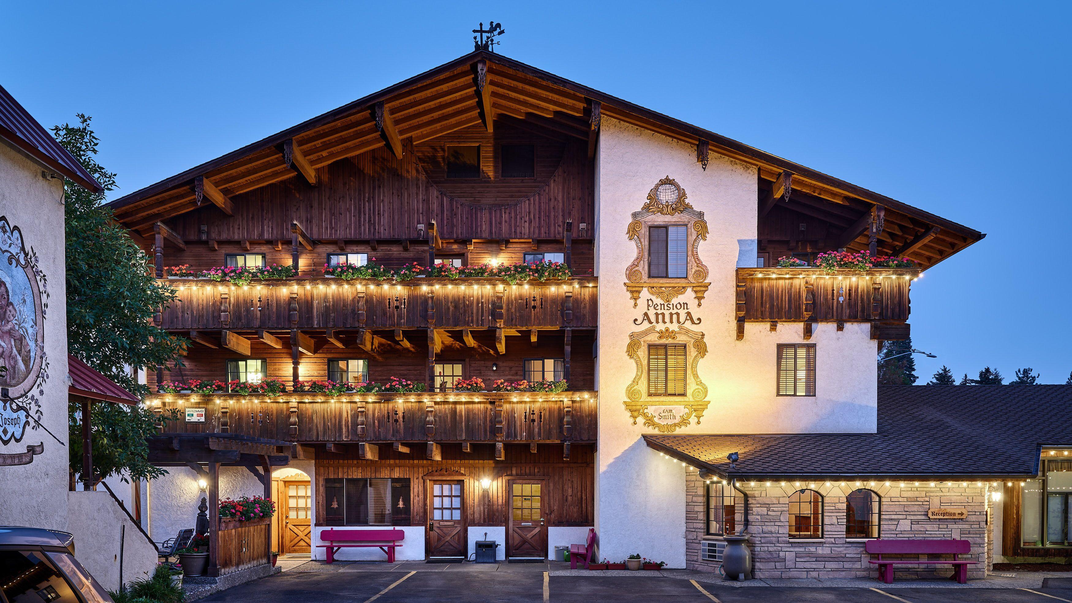6 Central Leavenworth Hotels Close to Sleeping Lady Resort