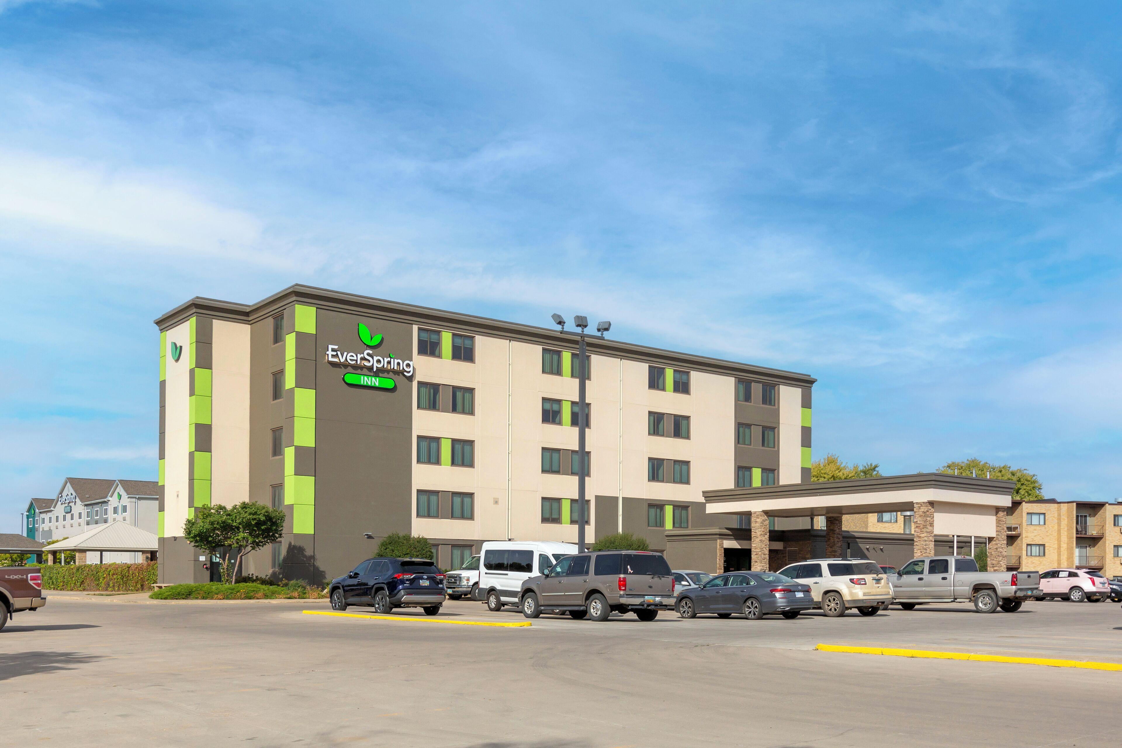 4 Budget Hotels Close to St Alexius Medical Center