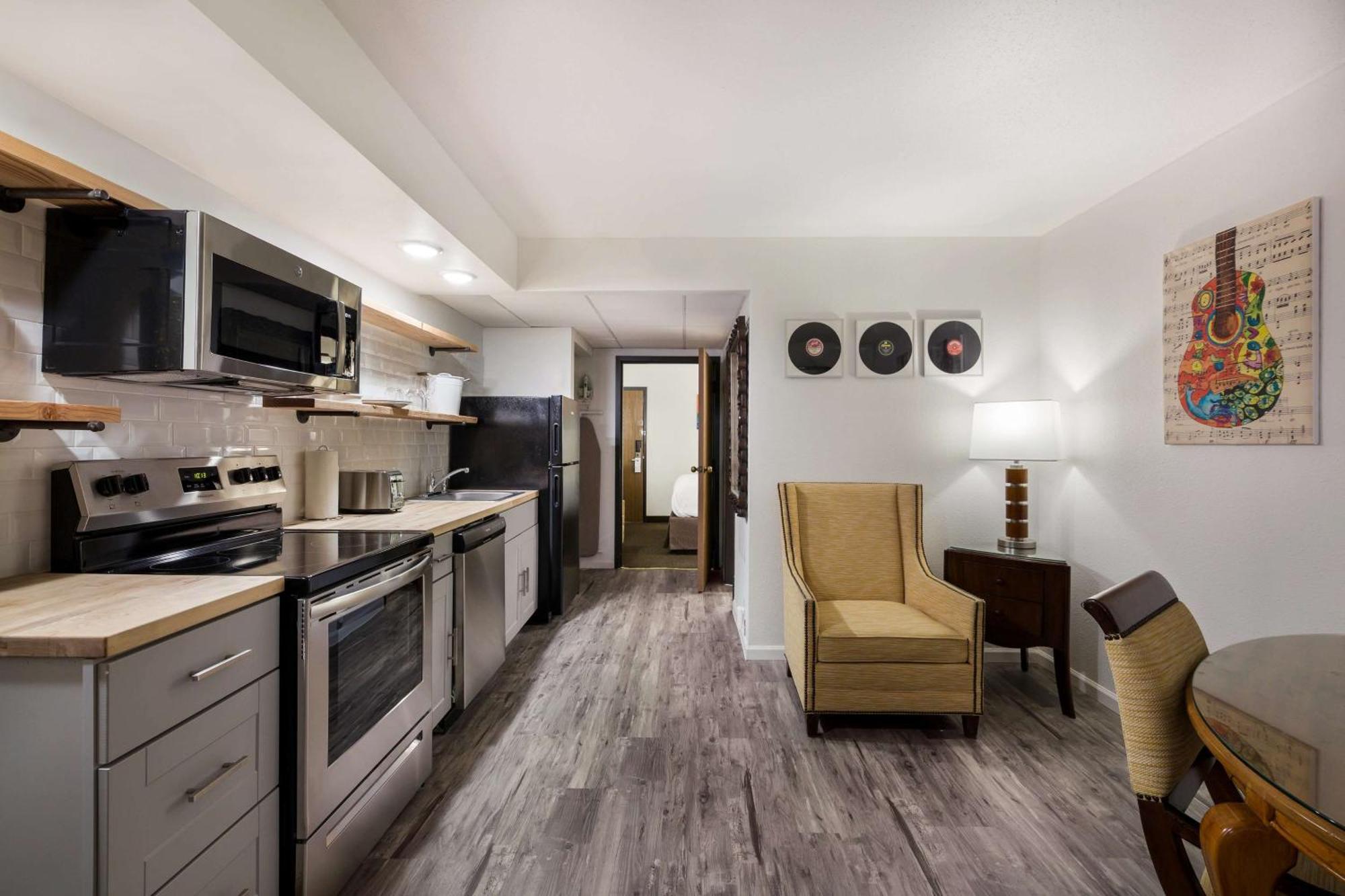 Where to Stay in North Dakota: 4 Best 3-Star Hotels